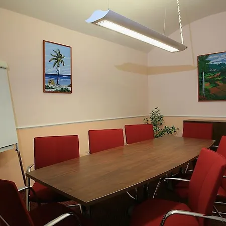 Anna Hotel 